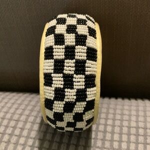 EUC Vintage Handmade Checkerboard Seed Bead and Cream Leather Bracelet.